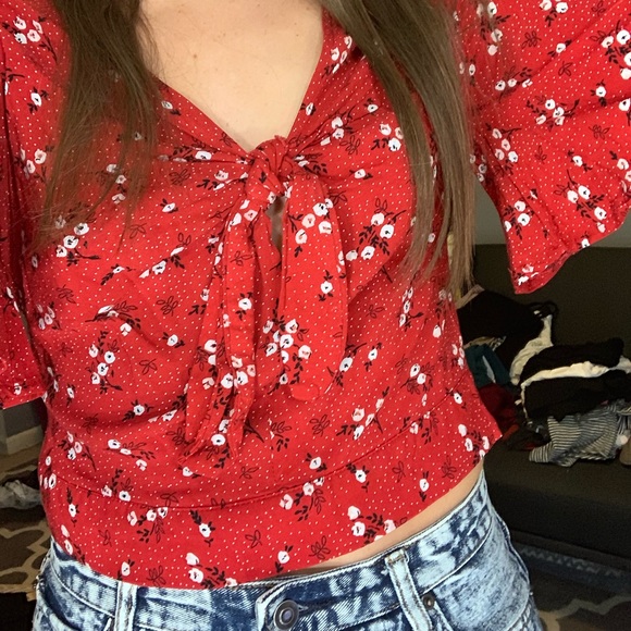 Rue 21 Red floral blouse - Picture 4 of 5